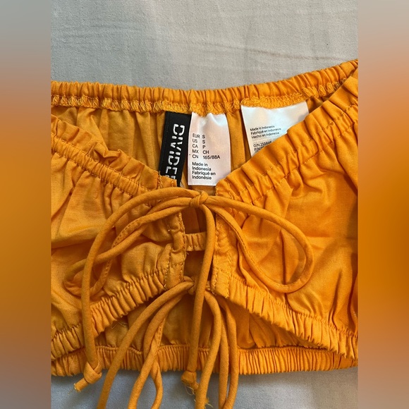 H&M Crop Top - Picture 2 of 2